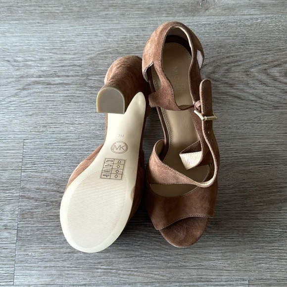 Suade Highheels - Picture 3 of 3